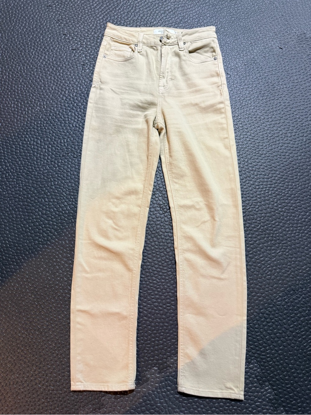 Women's Cream Straight-Leg Jeans